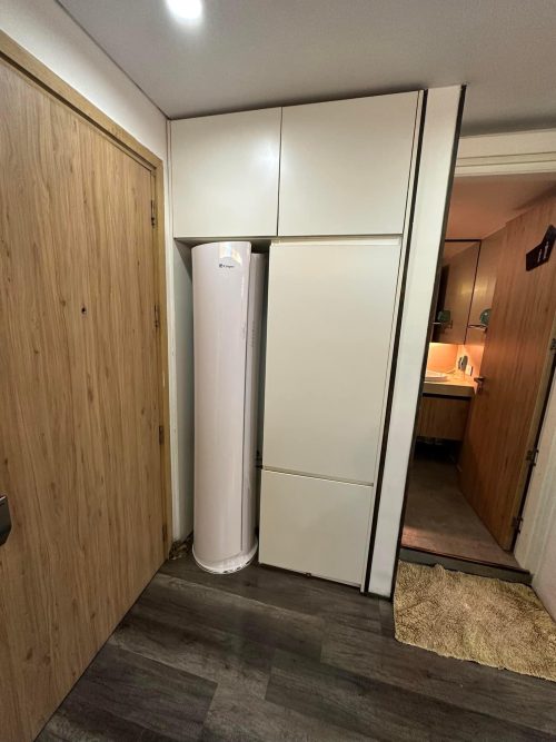 37C64764 0738 461D 9DDB BC7B8492DB81