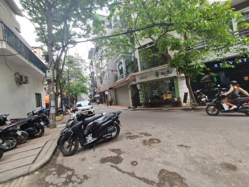 Bán Nhà Tập Thể Thái Hà Tầng 2 Ở Luôn