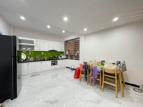 Thanh Xuân - Ngã Tư Sở Lô Góc ô tô tránh - Kinh Doanh scaled FB IMG 1702481150457