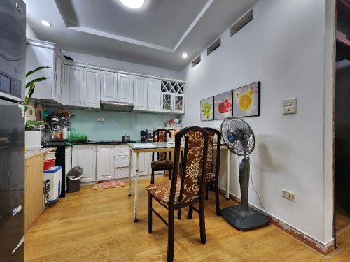 Tập Thể Tôn Trần Tặng Nội Thất ở luôn scaled 1000020273