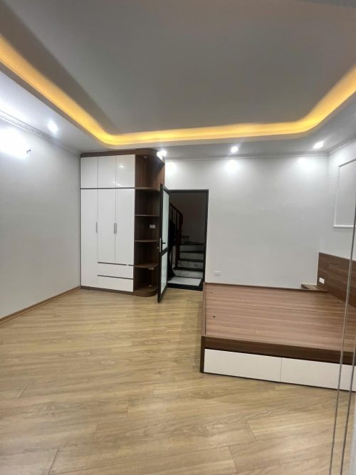 Nhà Mặt Đường Cộng Hòa – 32m² – Kinh Doanh Sầm Uất – Chỉ 7.1 Tỷ! 7 5