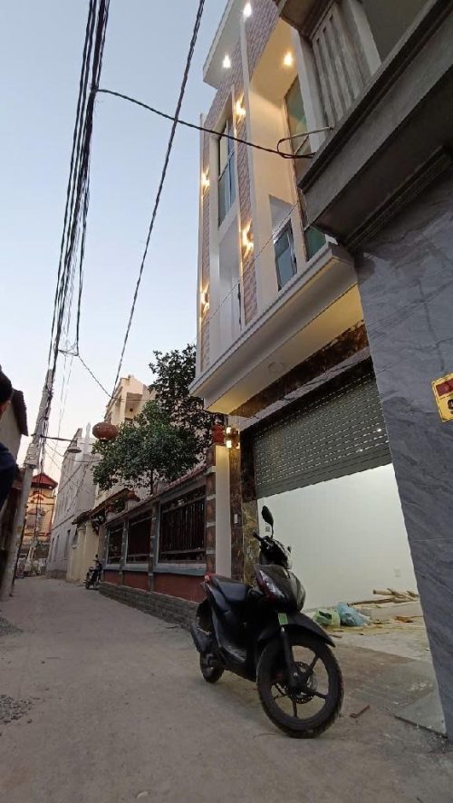 Bán Nhà Nội Am 40m2 – Gara ban nha noi am 40m2 gara 8